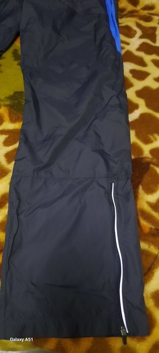Pantaloni  Nike  alergare  foiță