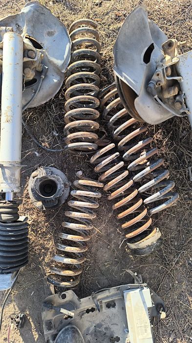 Продам пружины  передние и задние
