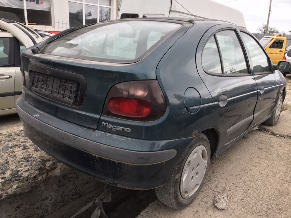 Renault Megane 2.0 113кс 1997г На Части