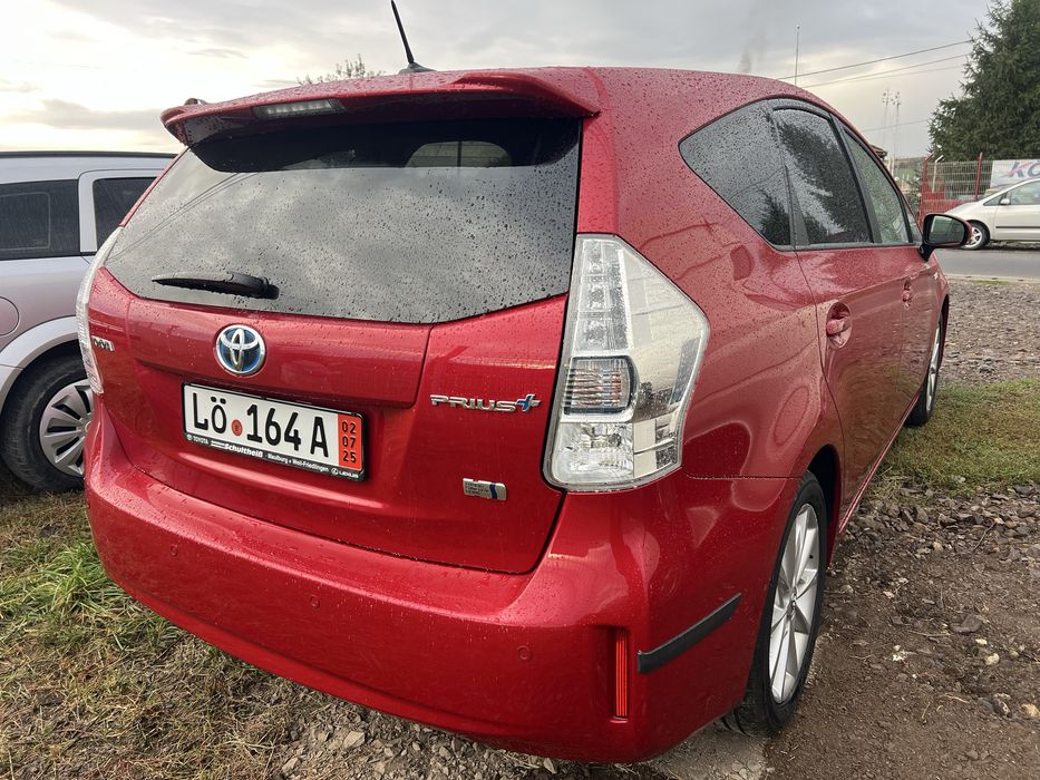 Toyota Prius Plus