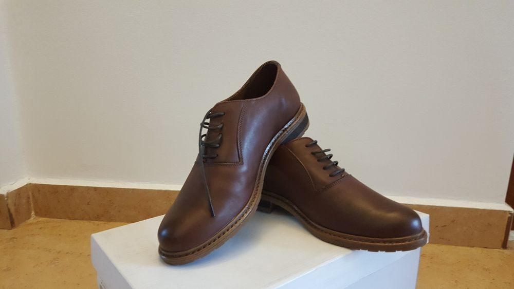 Pantofi Unisex din piele calitate inalta