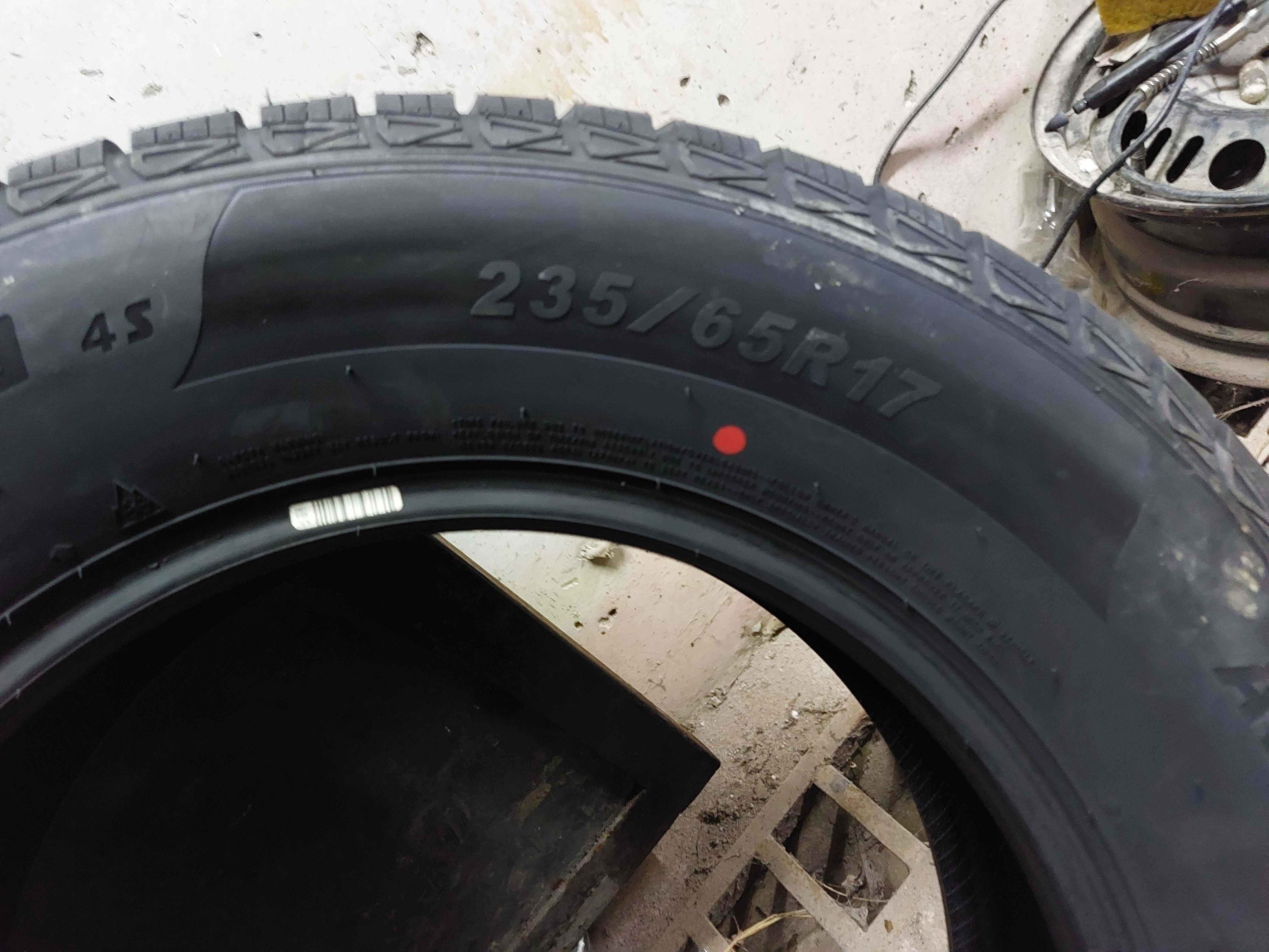НОВИ всесезонни ROADX 235/65/17 108H DOT 2224