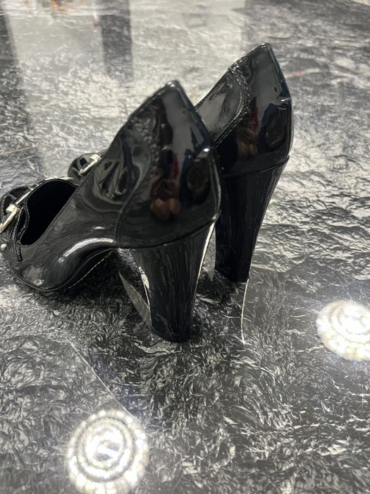 Pantofi Eleganti Negri Dior Lacuiti cu Toc