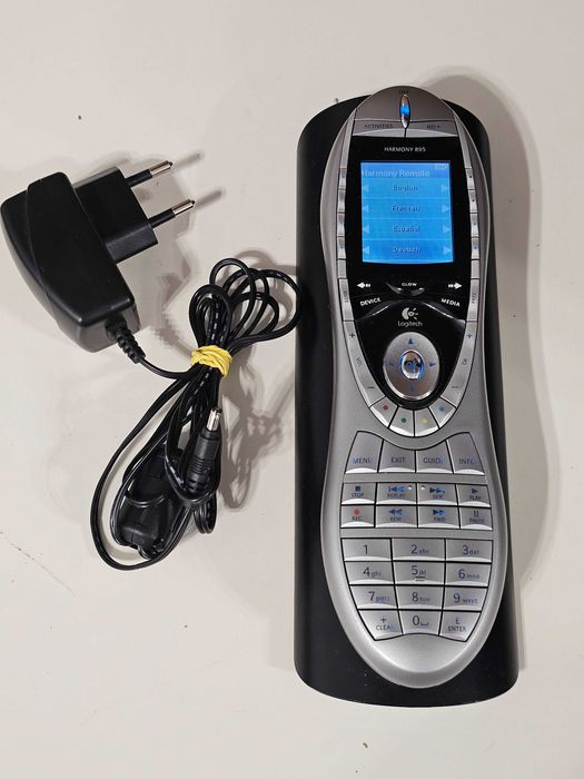 Telecomanda universala Logitech Harmony 895