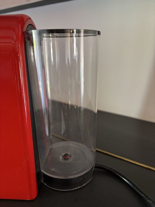 De vanzare Nespresso essenza mini