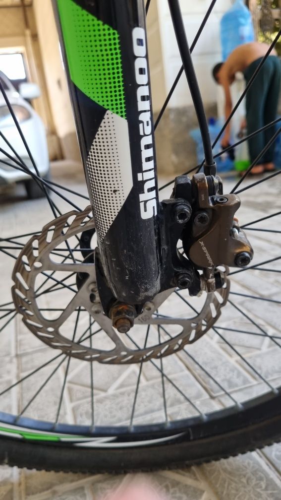 Velosiped shimanoo skorsnoy