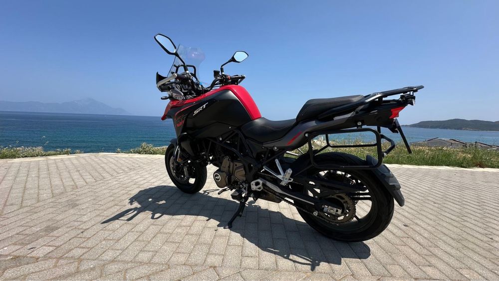 Motocicleta QJ Motor SRT 700 - Adventure Touring