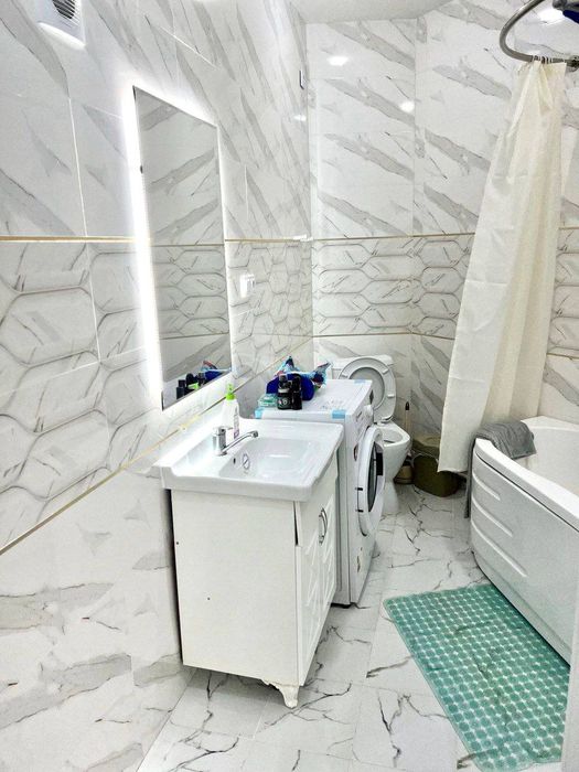 Срочно сдаётся 3ком люкс квартира на Узбекистанская!!!