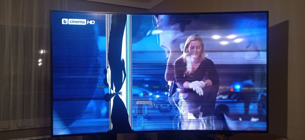 За части * Samsung Curved UHD