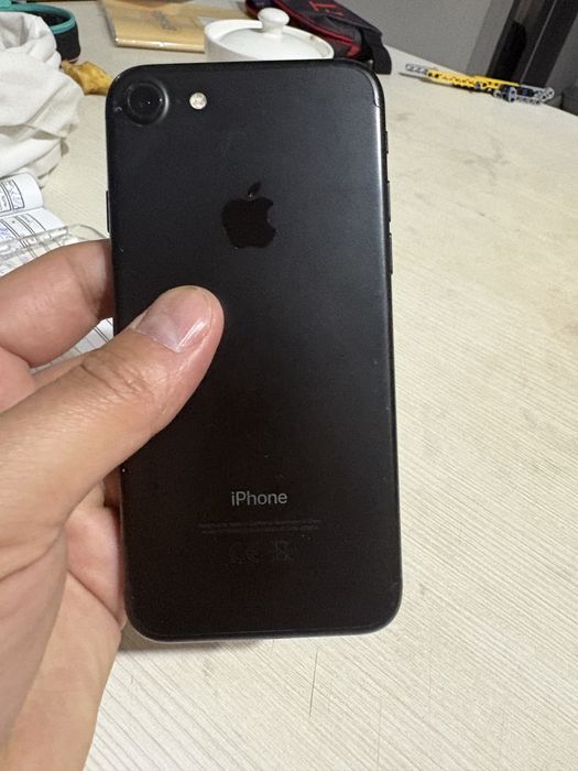 iPhone 7 64 GB срочно