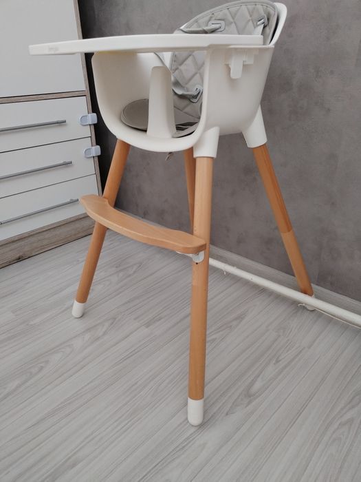 Детски стол за хранене