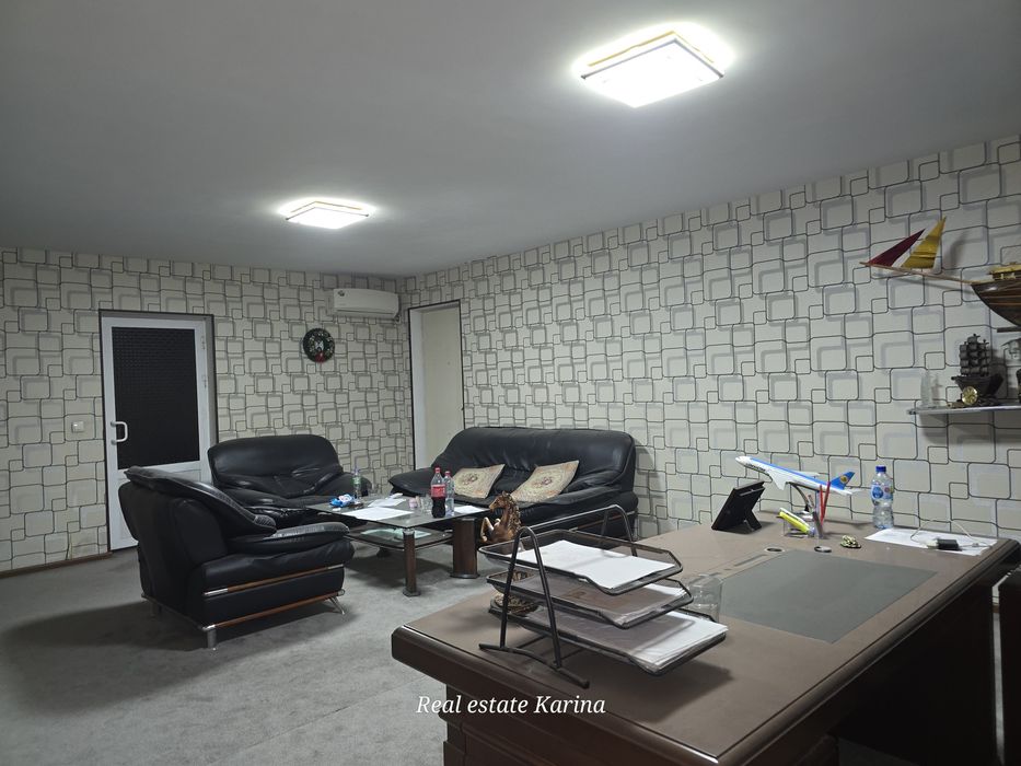 Продаётся квартира на цокольном этаже