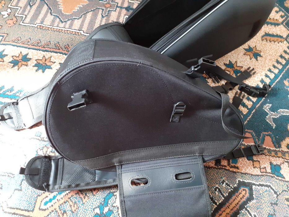 Genti motocicleta laterale cu sistem de prindere
