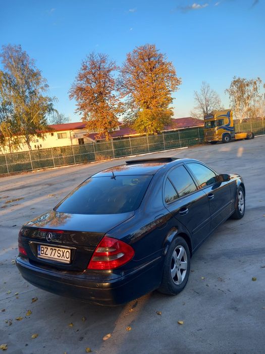 Mercedes E 2.2 DIESEL 6 Trepte manual Navigație trapa electrica