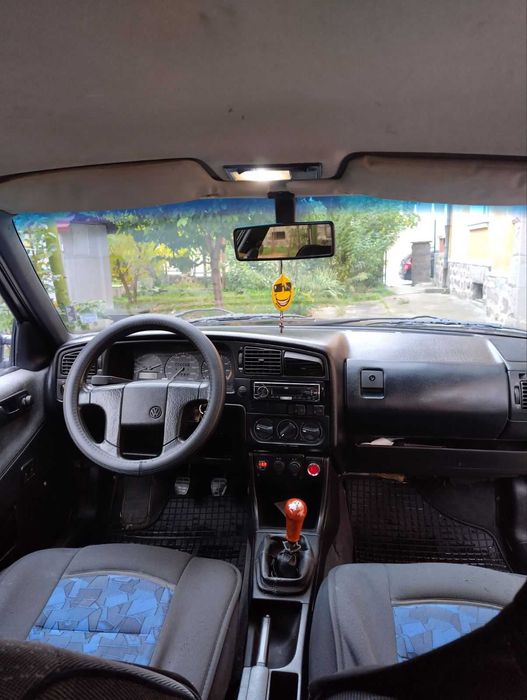 VW Passat 1.8 90hp
