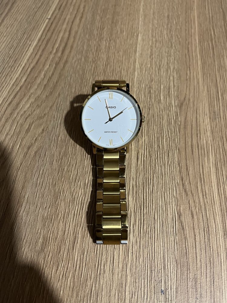 Продам часы Casio