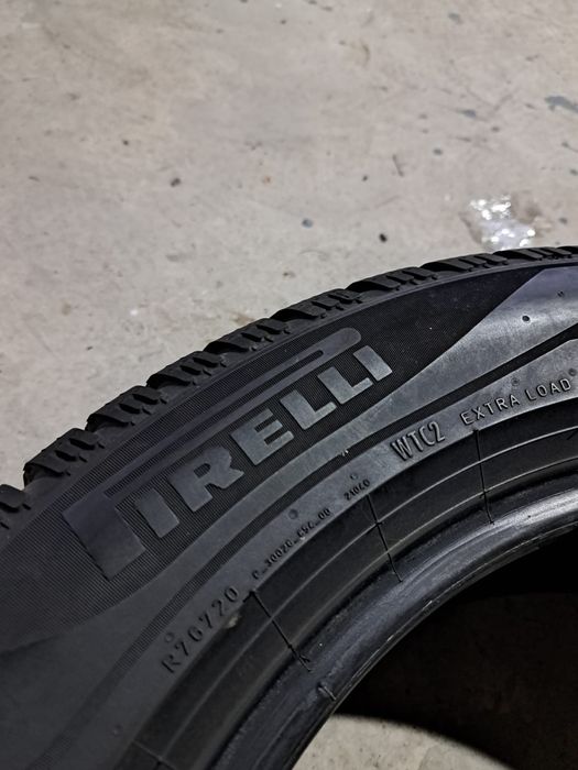 2 anvelope iarnă 205 60 r16 Pirelli