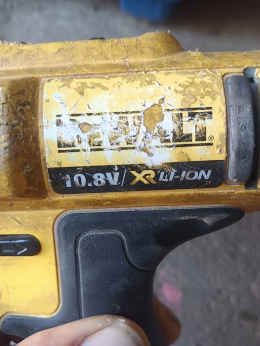 Vând filetantă dewalt perfect functionala