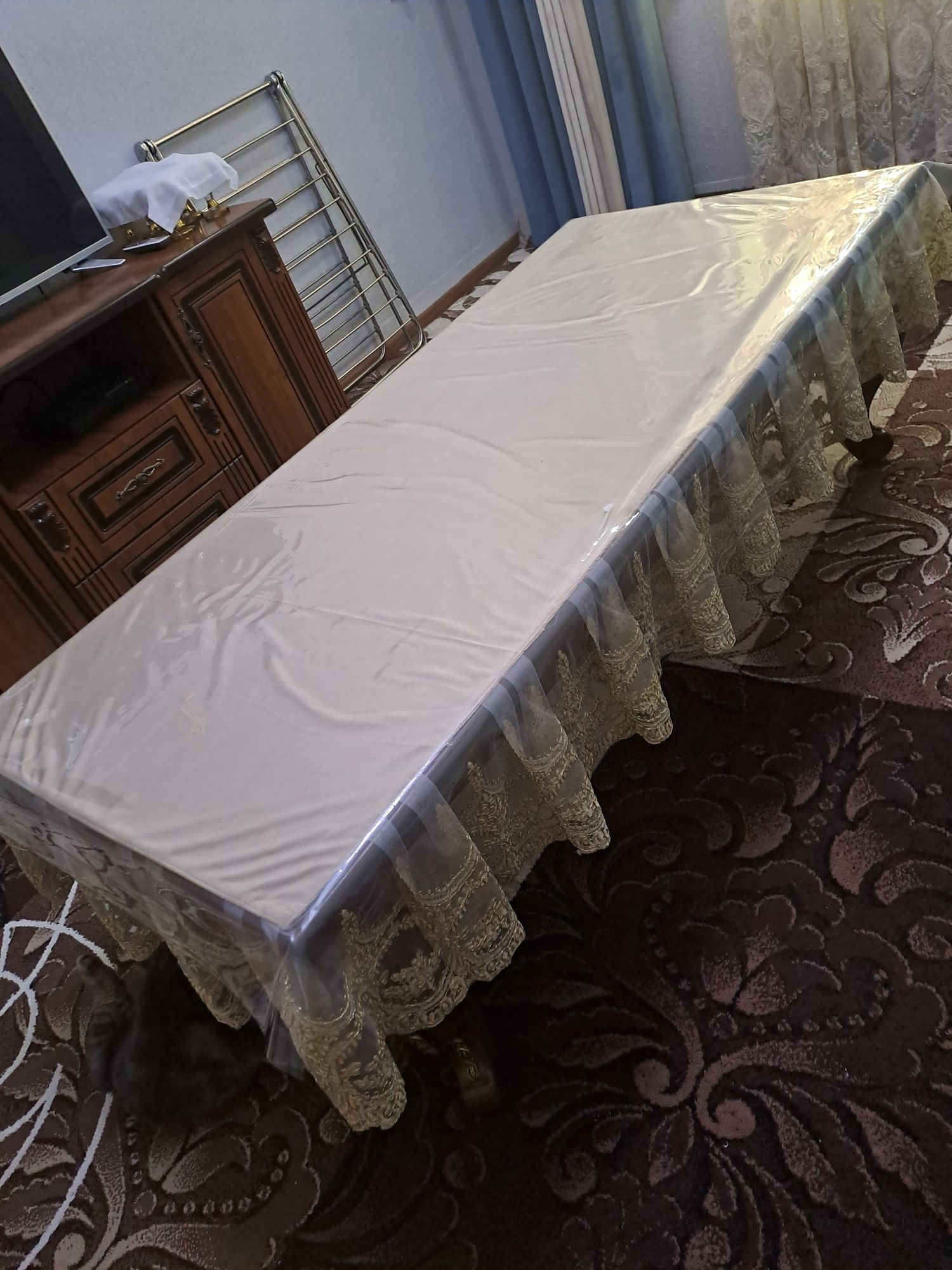 Продаётся журнальный стол