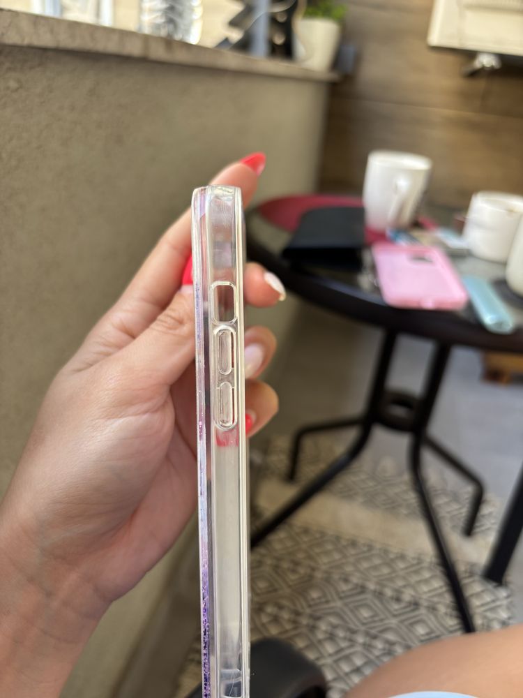 Кейс за iphone 15+ или 14+
