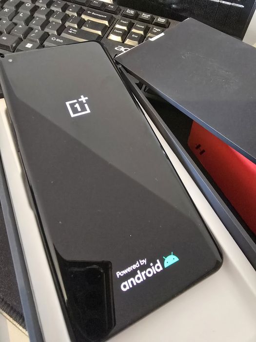 OnePlus 10 PRO 5G 12gb Ram 256 gb stocare