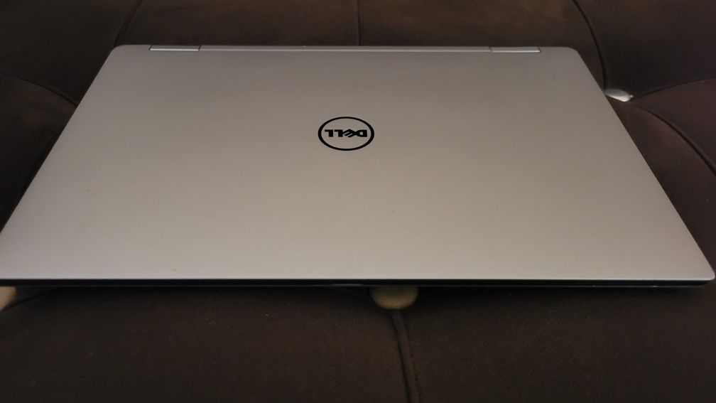 Ноутбук DELL core i7