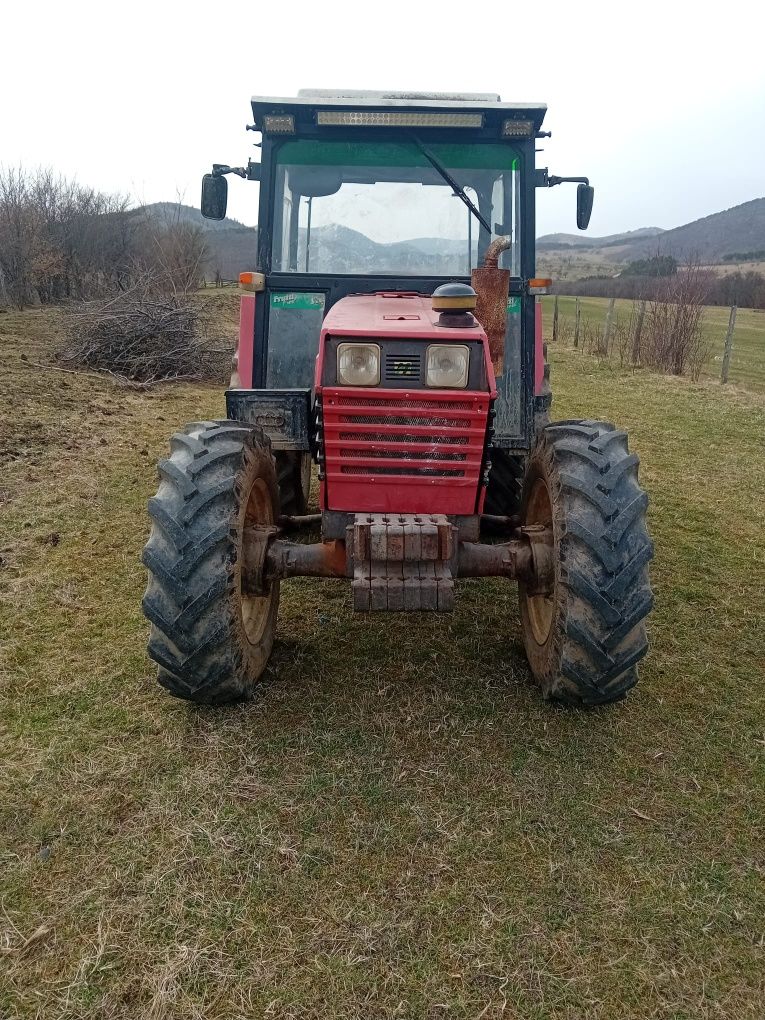 Tractor de vânzare utb 683