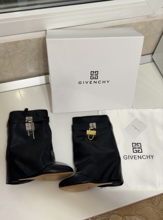 Givenchy Shark Ankle Boots 38