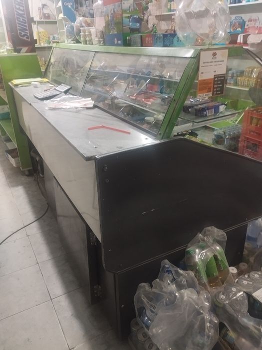 Витрина холодильник EMBRAGO