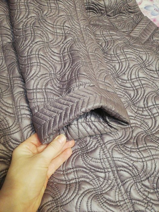 Демисезонное пальто, в отличном состоянии. .Недорого