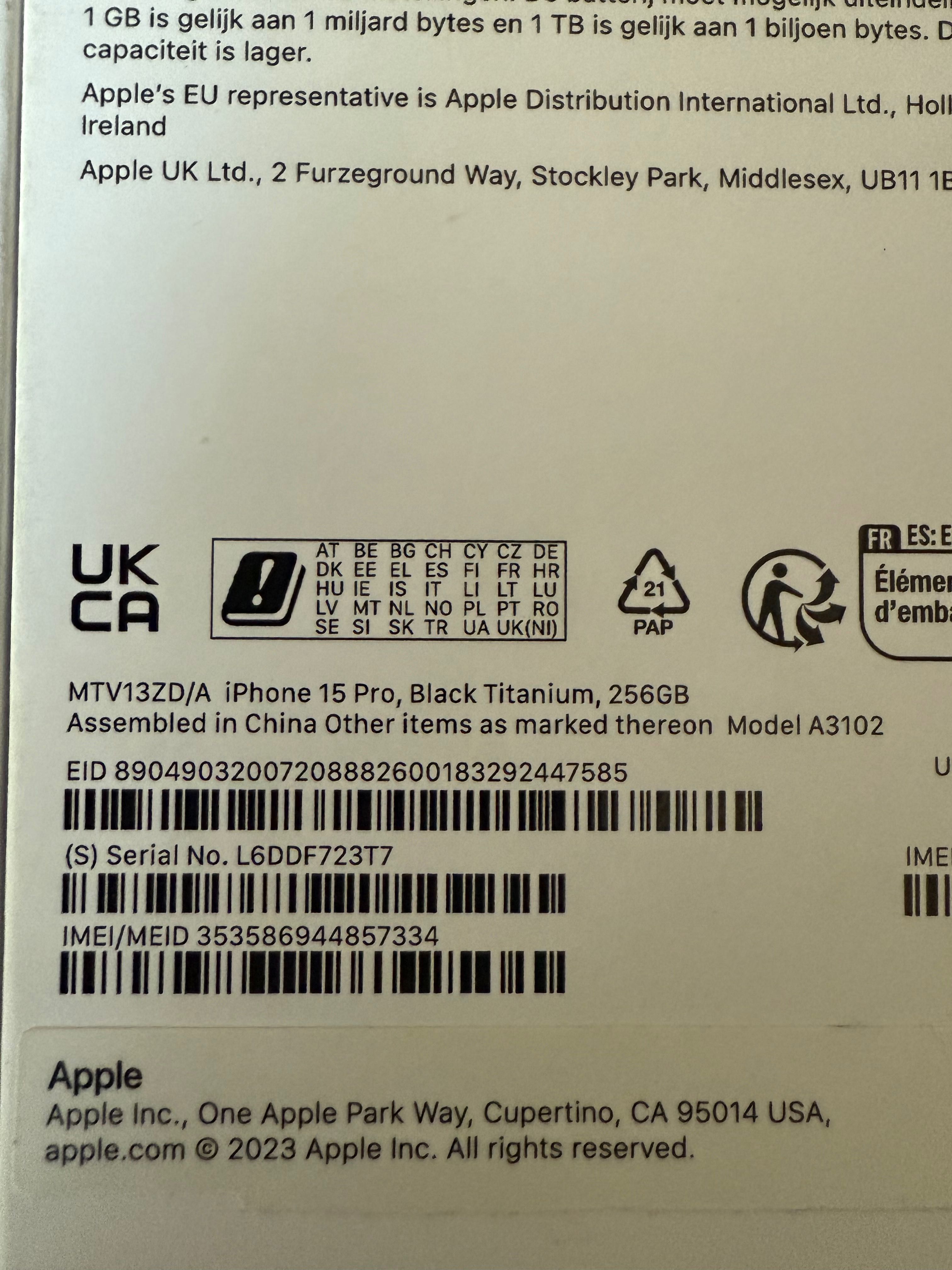 iPhone 15 pro 256GB black titanium
