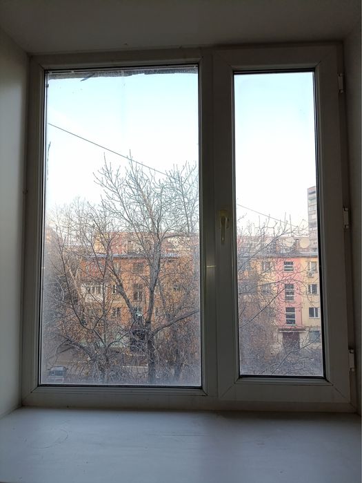 Продаю поастиковое окно