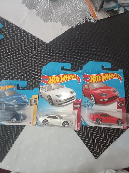 Hot wheels колички