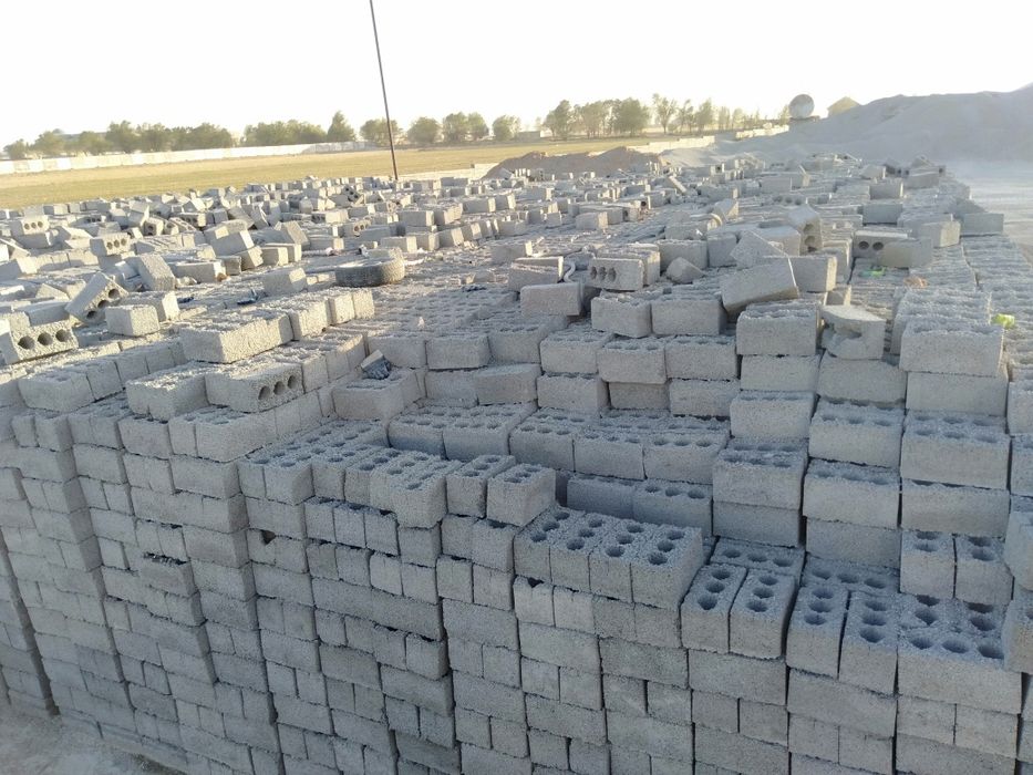 Шлакоблок строительный прессованный заборные