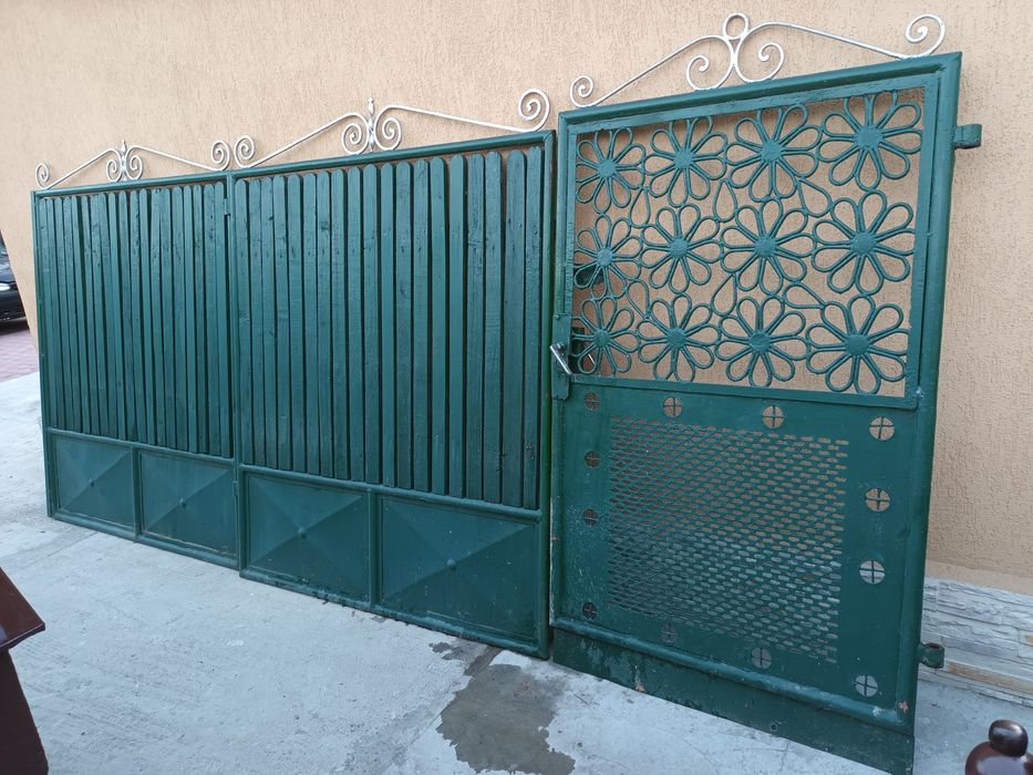 Vind doua porti mari si una mica