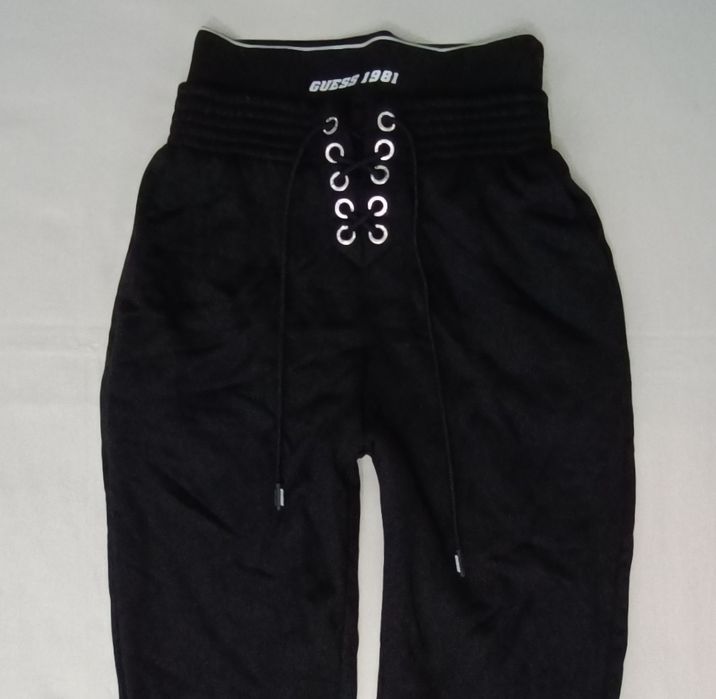 Guess Sweatpants оригинално долнище XS памучна черна долница долно