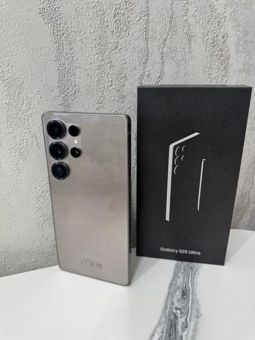 Продаю samsung s25 ultra новый