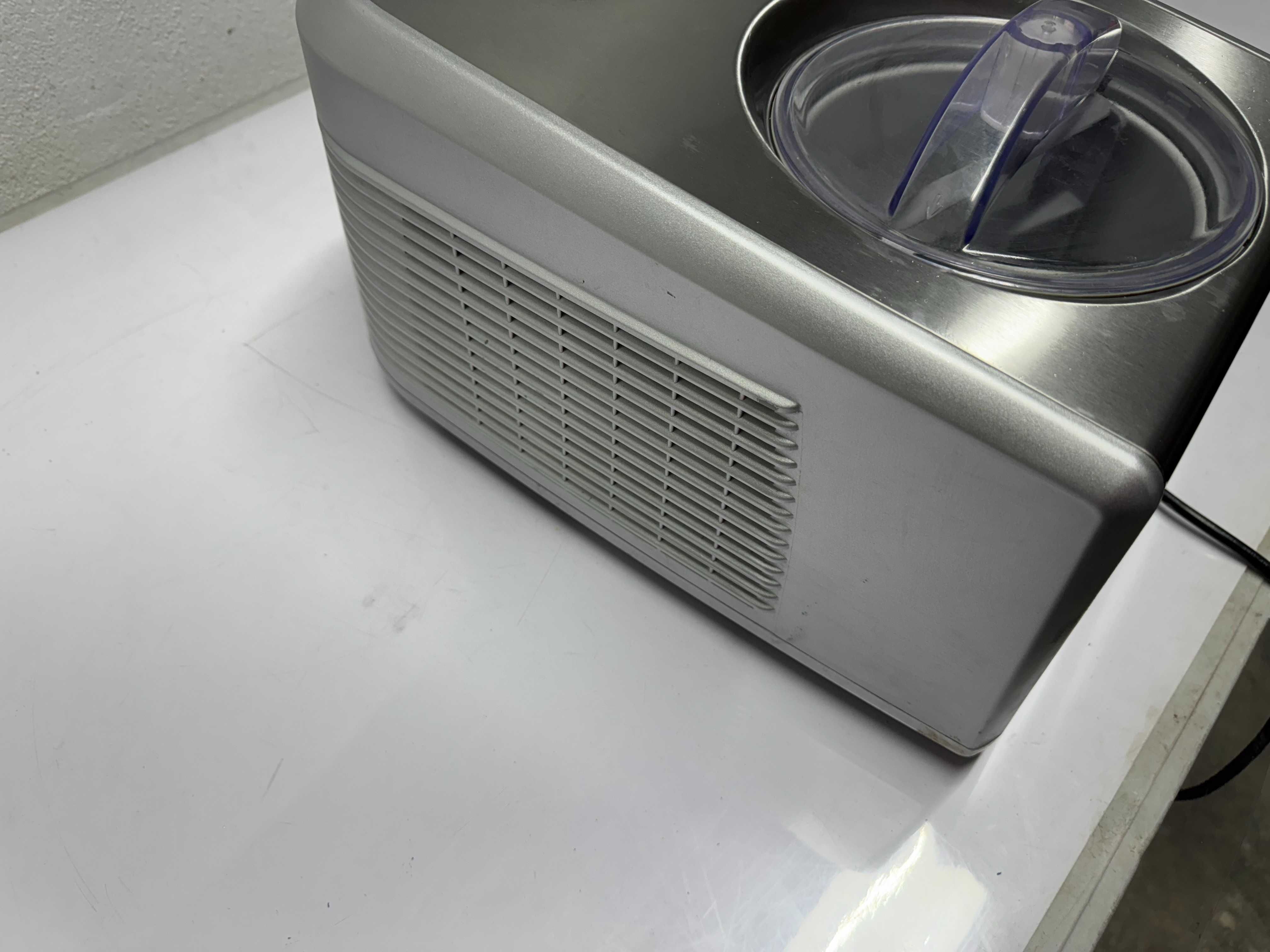 Машина за сладолед - Cuisinart 150 W