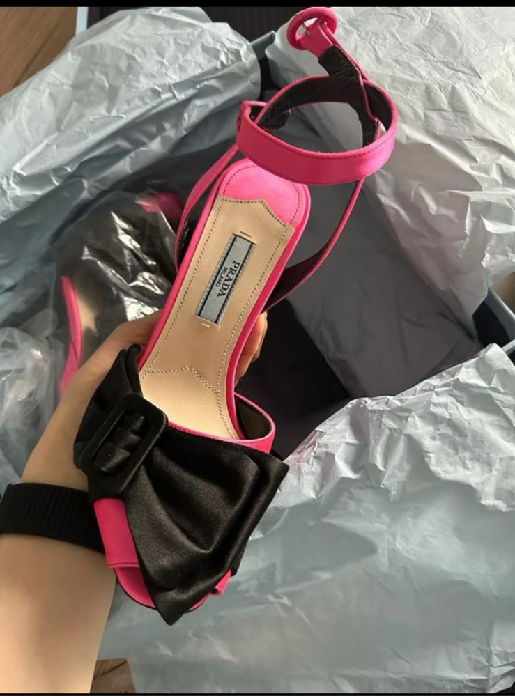 Vand Sandale Prada