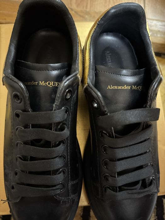 крассовка аёллар учун сотилади холати яхши