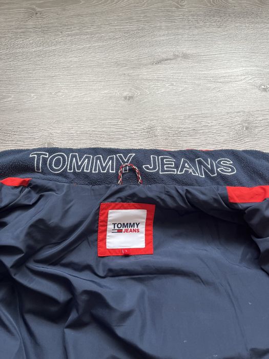 Tommy Jeans geacă de primăvară-toamnă