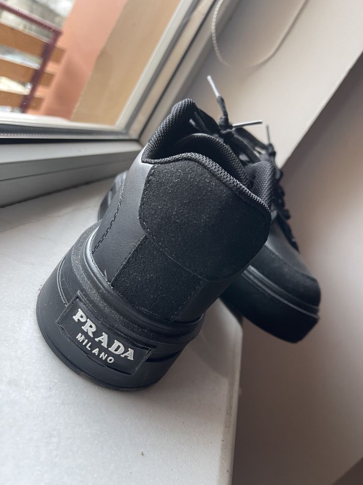 Adidasi Prada nr 44
