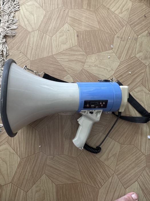 Продается рупор,громкоговоритель