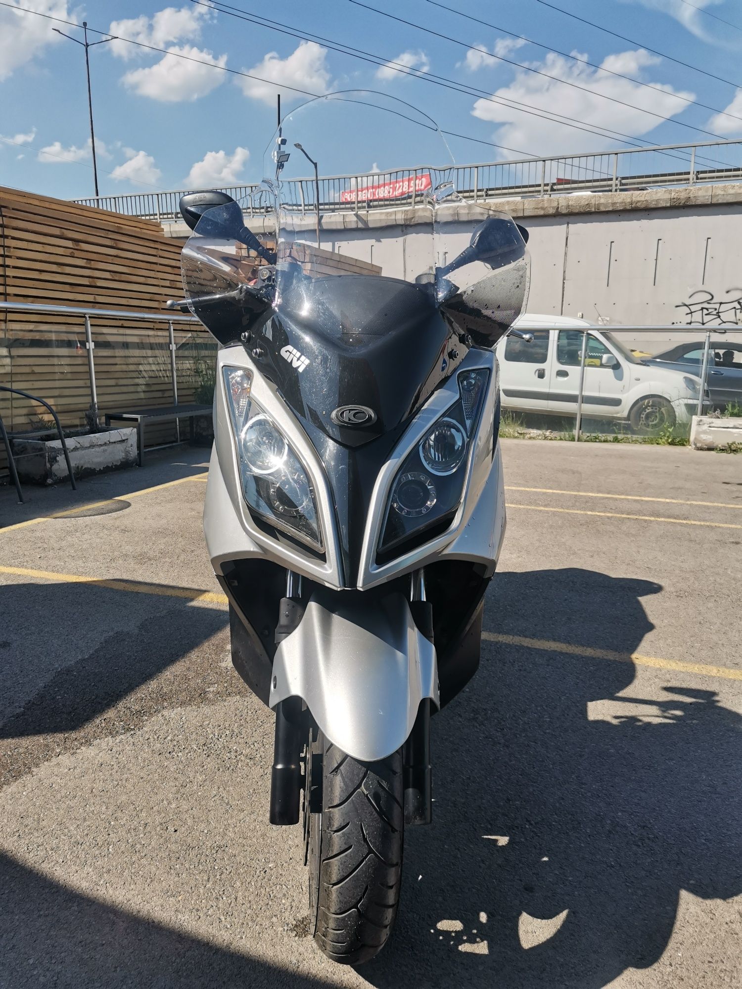 Kymco Downtown 300i