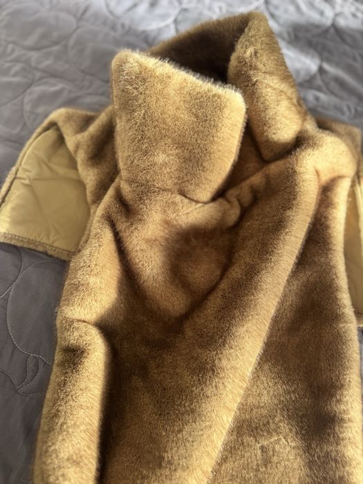 Продам манишку не дорого