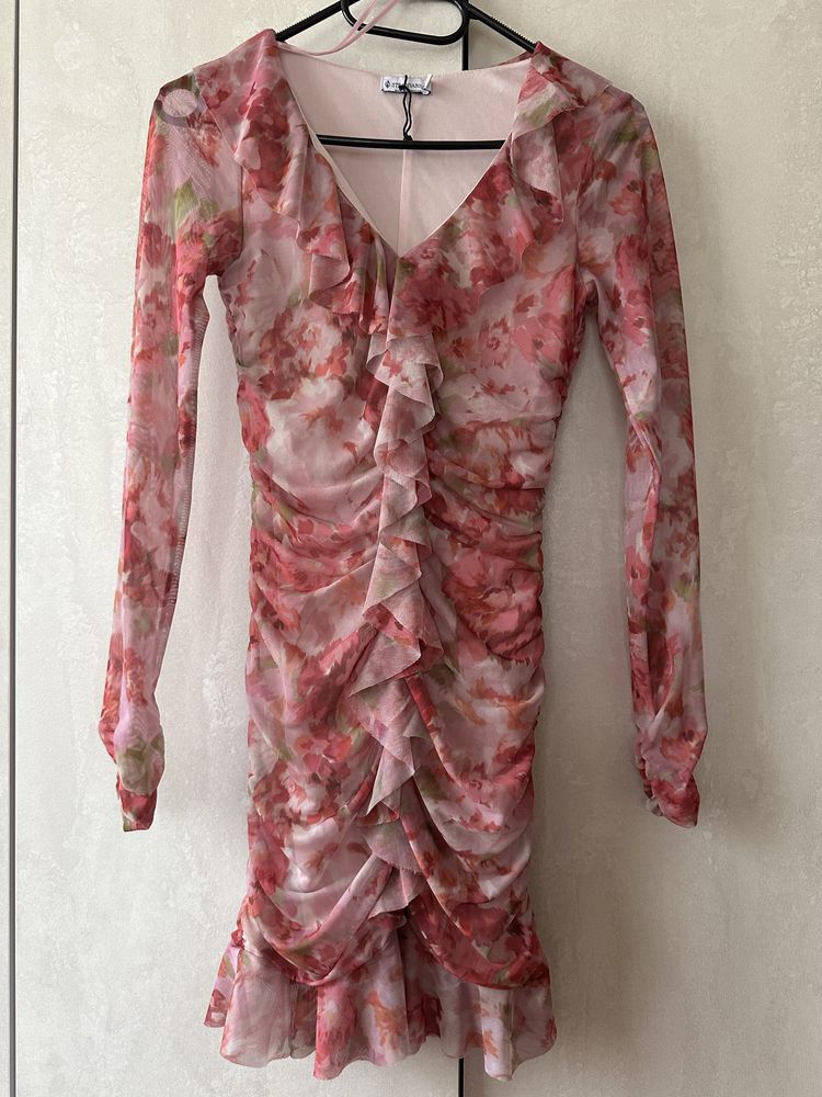 Рокля Stradivarius