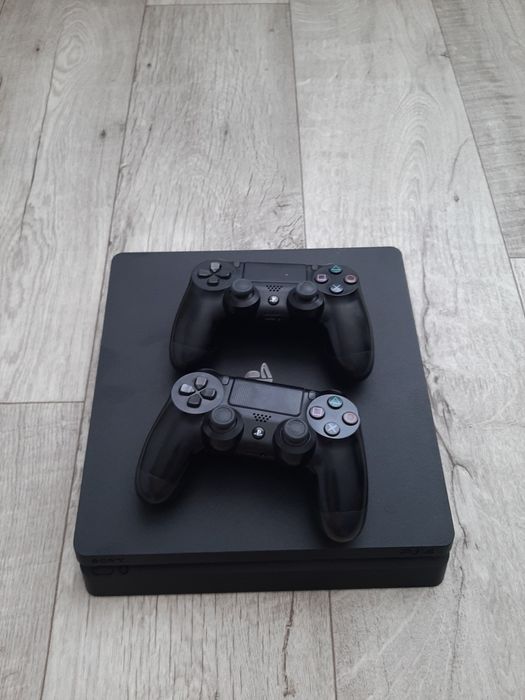 Продам playstation 4