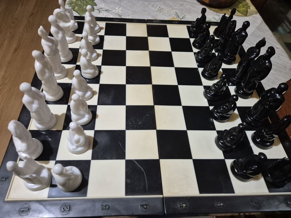 Vind șah vitange cu cutie  și piese