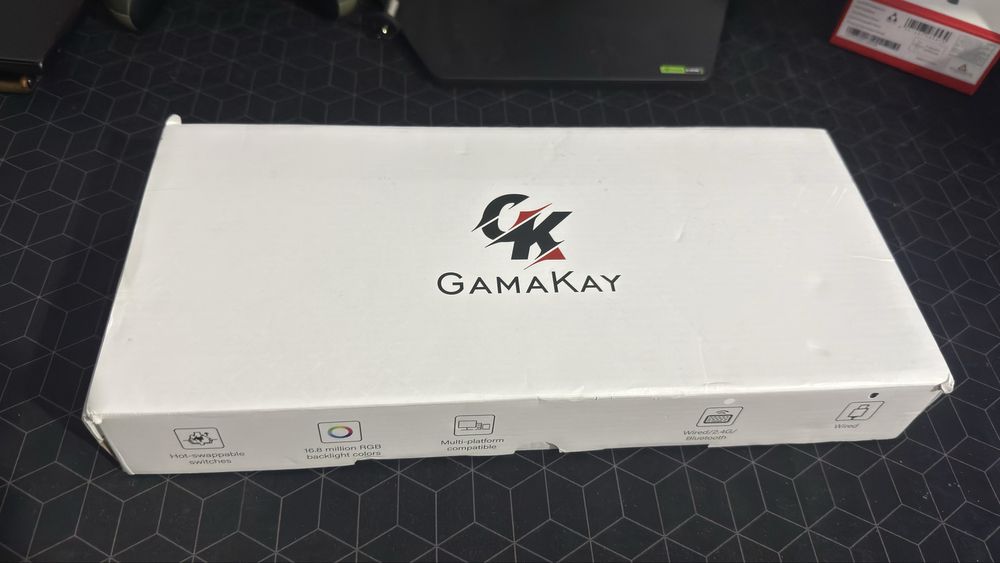 Tastatură mecanică Gamakay MK61 RGB