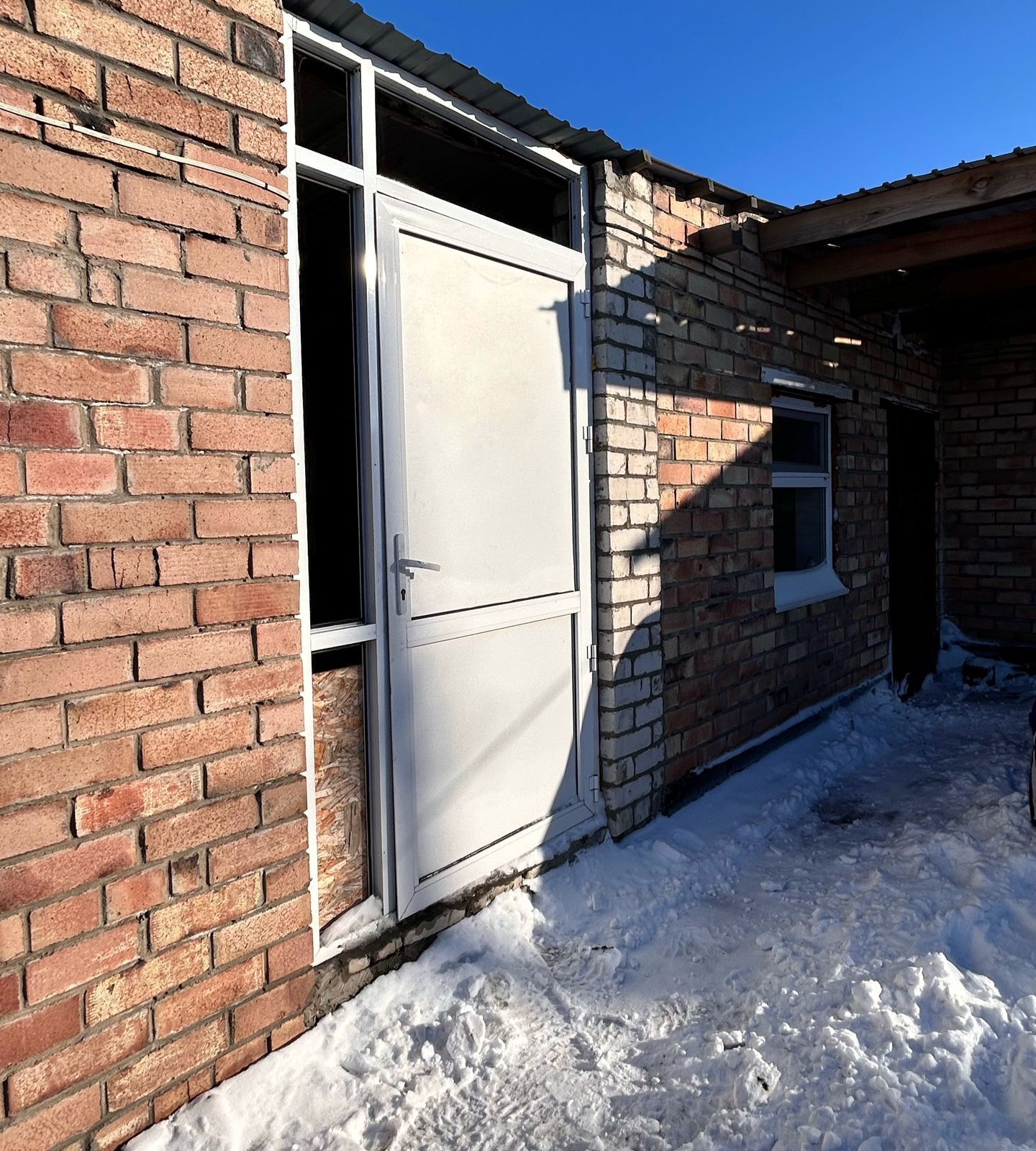 Продажа частного дома  на 14 мкр . 3 дом от  ул.  Горняков